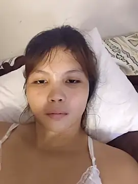 Snapshot of sweet_21_1 chatting on June 10, 2026, 3:46 pm sweet 21 1 online show from June 10, 2026, 3:46 pm