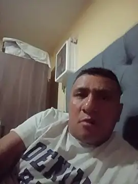 luis20212 online show from July 3, 2026, 4:52 am
