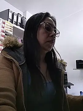 Snapshot of Violeta--7 chatting on June 24, 2026, 1:43 pm Violeta--7 online show from June 24, 2026, 1:43 pm