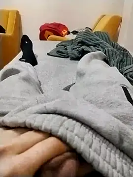 y2561 online show from March 31, 2026, 10:45 pm