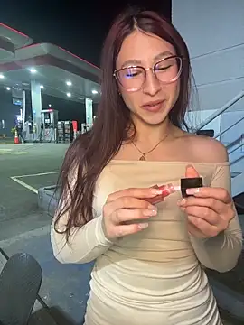 Debby ryann online show from April 13, 2026, 5:11 am