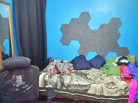 MachoPutito online show from April 4, 2026, 5:14 am