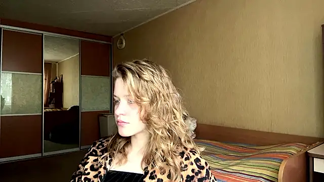 CarmonSuentenfuss online show from March 29, 2026, 5:09 am