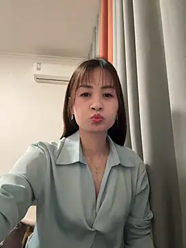 Yang 218 online show from May 1, 2026, 2:44 pm