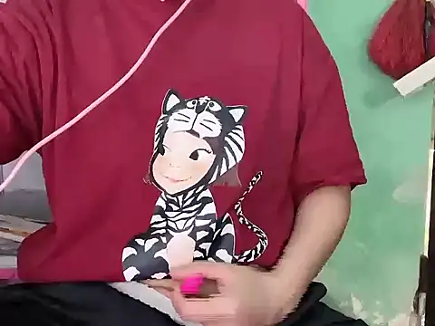 Snapshot of LunoChuckie chatting on March 30, 2026, 1:51 am LunoChuckie online show from March 30, 2026, 1:51 am