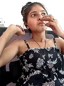 TANU01990 online show from April 9, 2026, 6:41 am