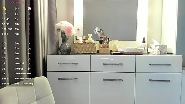 MelodyIllves online show from April 2, 2026, 2:19 am