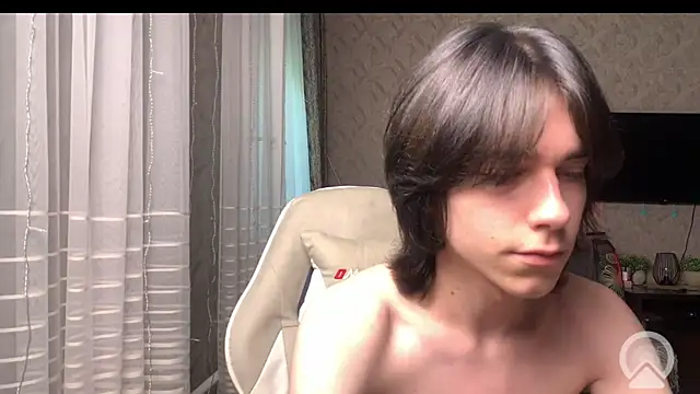 Snapshot of mason_silver chatting on June 6, 2026, 9:36 am mason silver online show from June 6, 2026, 9:36 am