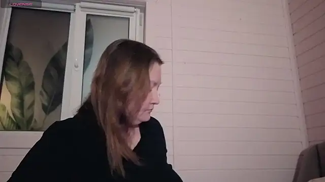 Snapshot of elegant_pleasure chatting on May 24, 2026, 7:58 pm elegant pleasure online show from May 24, 2026, 7:58 pm