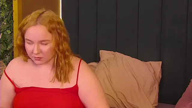 Snapshot of MarianBush chatting on March 30, 2026, 3:19 am MarianBush online show from March 30, 2026, 3:19 am