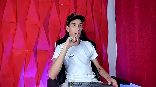 Snapshot of Zamaelprime_ chatting on May 19, 2026, 5:58 am Zamaelprime online show from May 19, 2026, 5:58 am