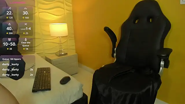 Snapshot of BiancaRoyalle chatting on April 26, 2026, 4:04 pm BiancaRoyalle online show from April 26, 2026, 4:04 pm