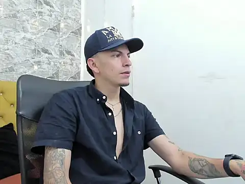 Snapshot of Max_sstteel chatting on April 30, 2026, 3:19 pm Max sstteel online show from April 30, 2026, 3:19 pm