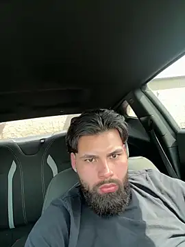 latinoo hott22 online show from April 7, 2026, 5:59 pm