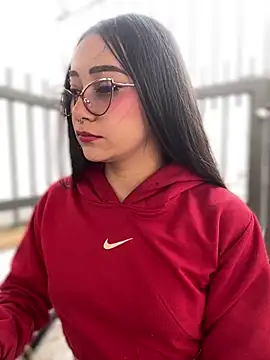 Snapshot of Ashley_pinkk21 chatting on March 27, 2026, 9:49 pm Ashley pinkk21 online show from March 27, 2026, 9:49 pm