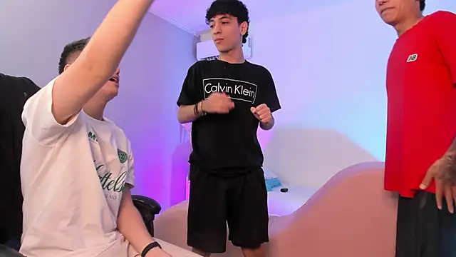 Good boys18 online show from May 21, 2026, 8:39 pm