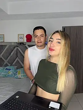 Snapshot of SamandThiago chatting on April 2, 2026, 4:19 am SamandThiago online show from April 2, 2026, 4:19 am