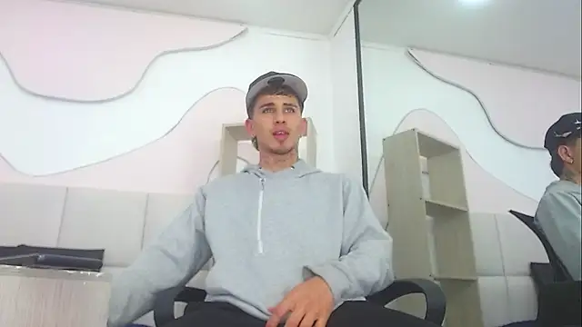 Snapshot of DanntheStiff chatting on April 24, 2026, 7:27 pm DanntheStiff online show from April 24, 2026, 7:27 pm