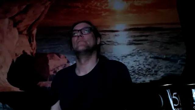 marcmarx0511 online show from March 28, 2026, 1:50 am