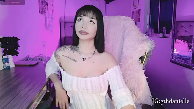 goth Valentinna online show from April 19, 2026, 1:28 am