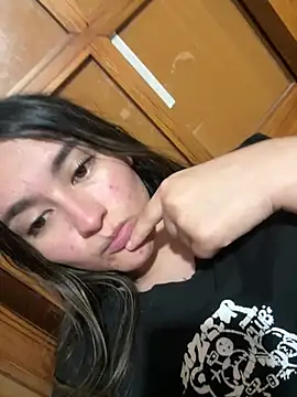 Snapshot of Camila010203 chatting on March 28, 2026, 5:19 am Camila010203 online show from March 28, 2026, 5:19 am