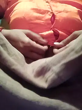 Sapnaroy1213 online show from April 14, 2026, 10:48 pm