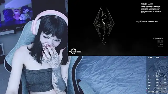 Snapshot of H3xD0ll chatting on June 26, 2026, 6:14 pm H3xD0ll online show from June 26, 2026, 6:14 pm