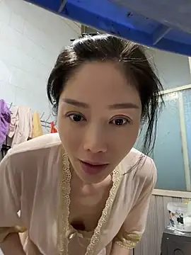 yuanpu0925 online show from May 23, 2026, 12:20 am