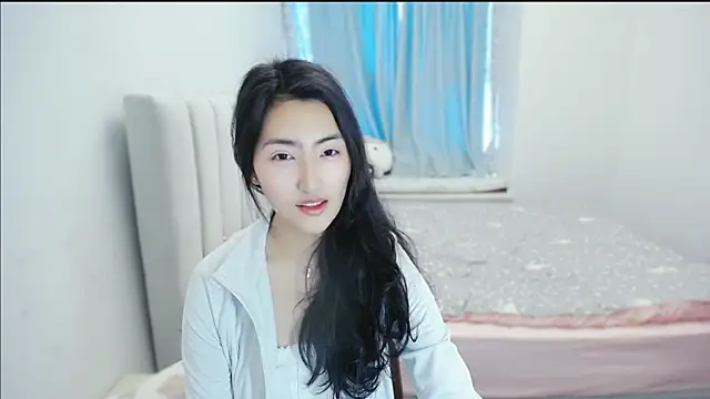 Snapshot of A--zi chatting on March 29, 2026, 5:53 am A--zi online show from March 29, 2026, 5:53 am