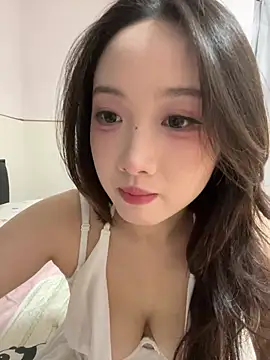 Alice-babyone online show from May 16, 2026, 1:43 pm