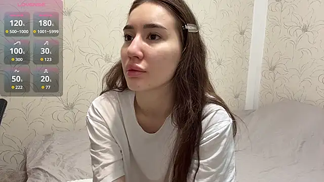 Snapshot of NamiLoon chatting on April 15, 2026, 2:17 am NamiLoon online show from April 15, 2026, 2:17 am