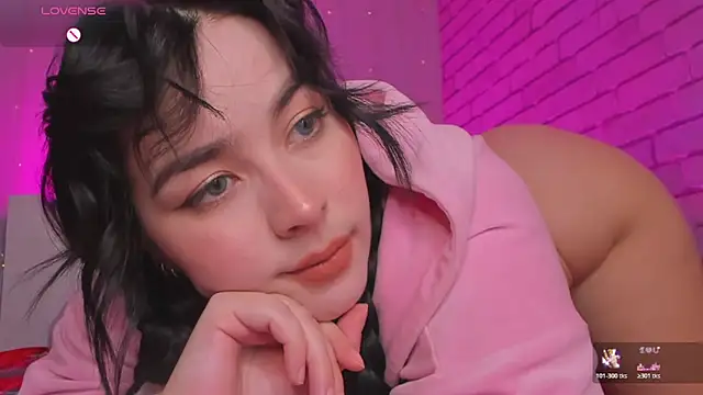 NatalForsy online show from April 11, 2026, 2:43 pm