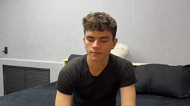 MaxWoolf online show from May 24, 2026, 4:51 pm
