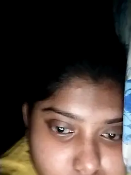 Snapshot of dreamdollx chatting on April 4, 2026, 8:37 pm dreamdollx online show from April 4, 2026, 8:37 pm