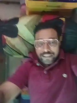 herochoclateboy online show from May 17, 2026, 5:07 am