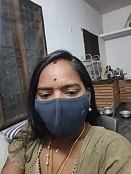 Snapshot of Tamil_Sangeetha chatting on May 15, 2026, 12:30 am Tamil Sangeetha online show from May 15, 2026, 12:30 am