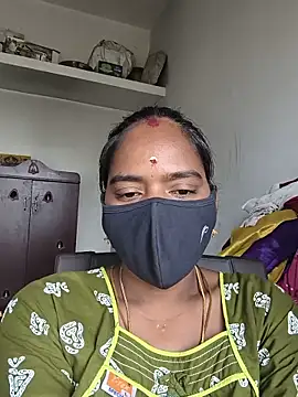 Snapshot of Tamil_Sangeetha chatting on May 18, 2026, 4:07 am Tamil Sangeetha online show from May 18, 2026, 4:07 am