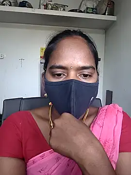 Snapshot of Tamil_Sangeetha chatting on April 26, 2026, 11:18 am Tamil Sangeetha online show from April 26, 2026, 11:18 am