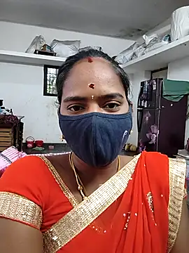 Snapshot of Tamil_Sangeetha chatting on May 4, 2026, 12:47 am Tamil Sangeetha online show from May 4, 2026, 12:47 am