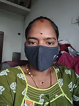 Snapshot of Tamil_Sangeetha chatting on May 18, 2026, 12:33 am Tamil Sangeetha online show from May 18, 2026, 12:33 am