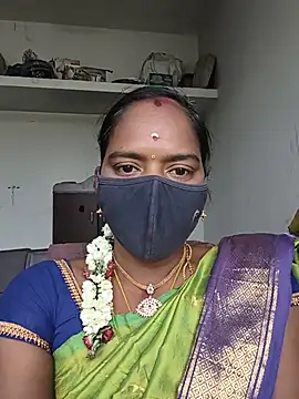 Snapshot of Tamil_Sangeetha chatting on July 5, 2026, 9:27 am Tamil Sangeetha online show from July 5, 2026, 9:27 am