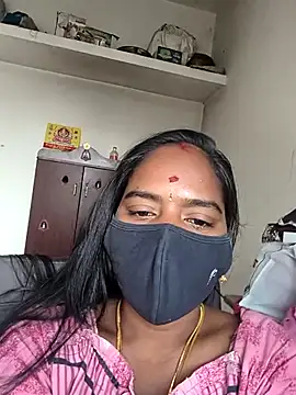 Snapshot of Tamil_Sangeetha chatting on April 30, 2026, 1:45 am Tamil Sangeetha online show from April 30, 2026, 1:45 am