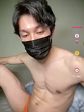 Snapshot of -YumaUemura- chatting on June 6, 2026, 2:33 pm -YumaUemura- online show from June 6, 2026, 2:33 pm