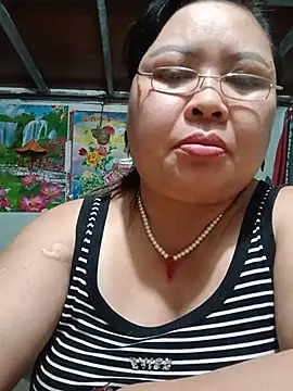 Snapshot of Monglan-c chatting on June 28, 2026, 5:08 pm Monglan-c online show from June 28, 2026, 5:08 pm
