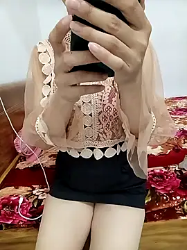 Anna Lovelly online show from May 7, 2026, 7:12 am