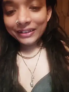 Snapshot of SweetTsAngel chatting on May 5, 2026, 6:00 pm SweetTsAngel online show from May 5, 2026, 6:00 pm
