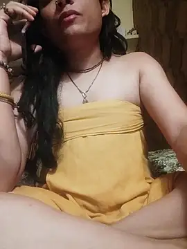 Snapshot of SweetTsAngel chatting on May 3, 2026, 4:10 pm SweetTsAngel online show from May 3, 2026, 4:10 pm