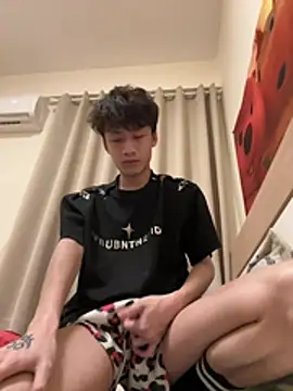Snapshot of sexyboy-3525 chatting on June 26, 2026, 3:51 pm sexyboy-3525 online show from June 26, 2026, 3:51 pm