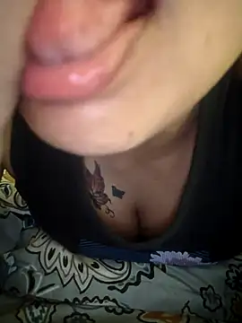 riyaa sexyy online show from July 18, 2026, 8:39 pm
