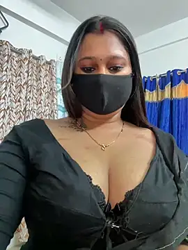 Sweet-Ellina online show from May 12, 2026, 6:10 am
